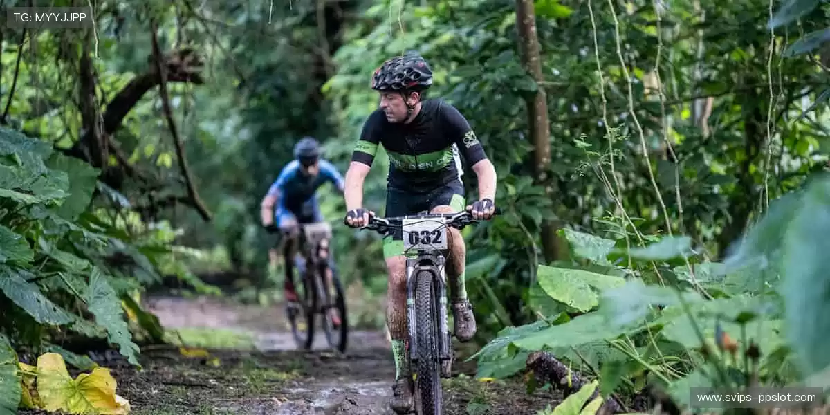 👟潮流周边，让运动与时尚完美碰撞！